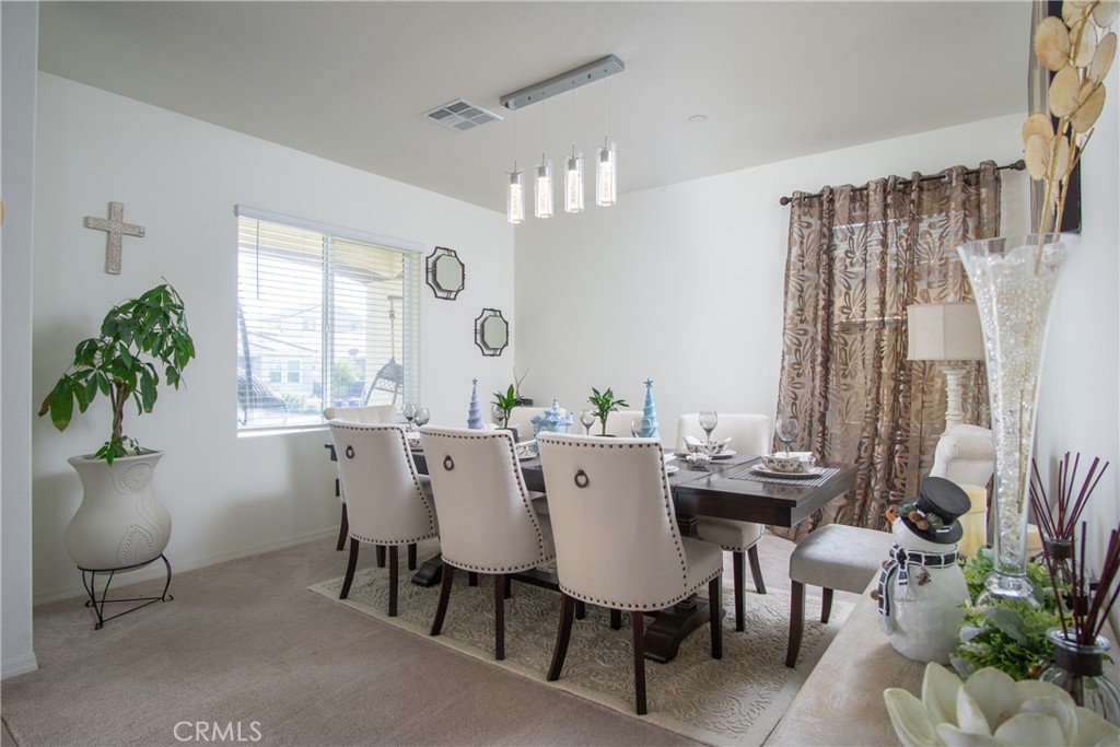 16846 Desert Star Property Photo 9