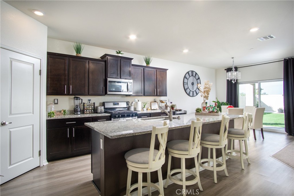 16846 Desert Star Property Photo 10