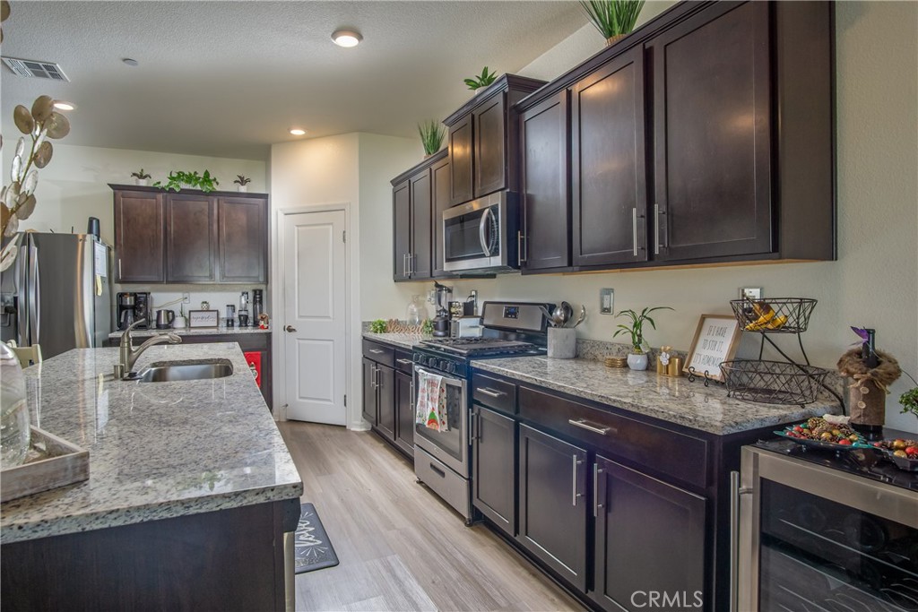 16846 Desert Star Property Photo 12