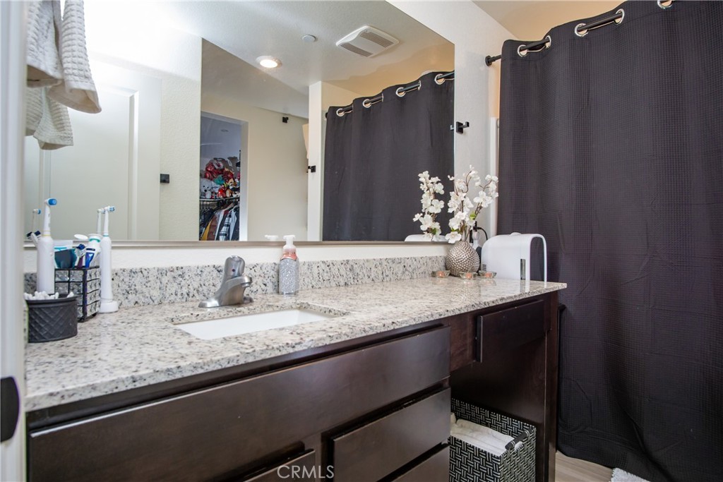 16846 Desert Star Property Photo 26