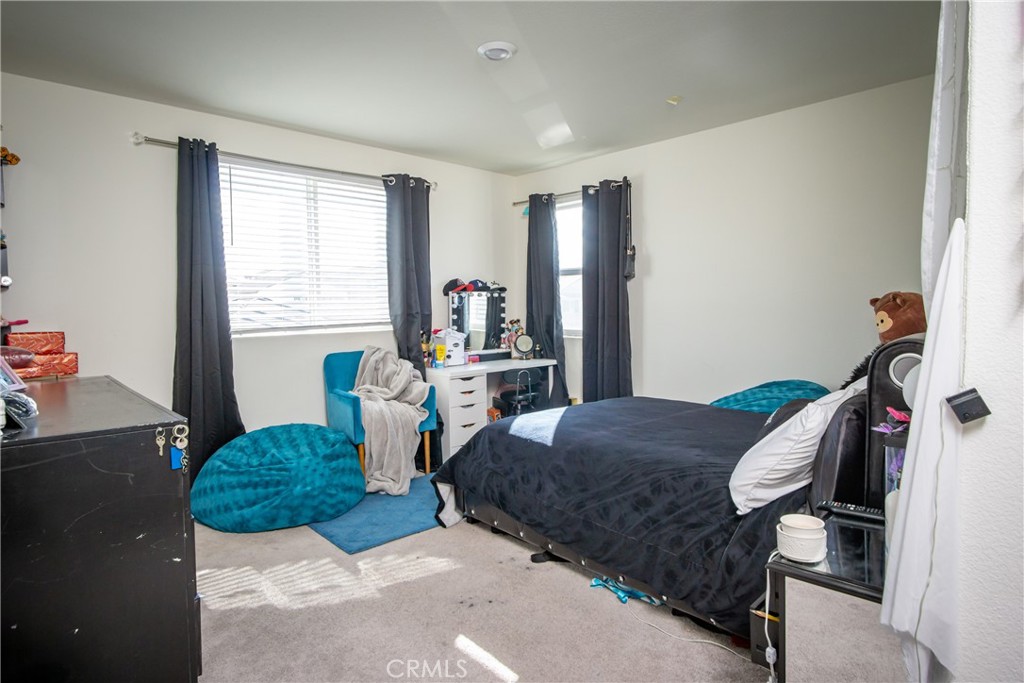 16846 Desert Star Property Photo 31