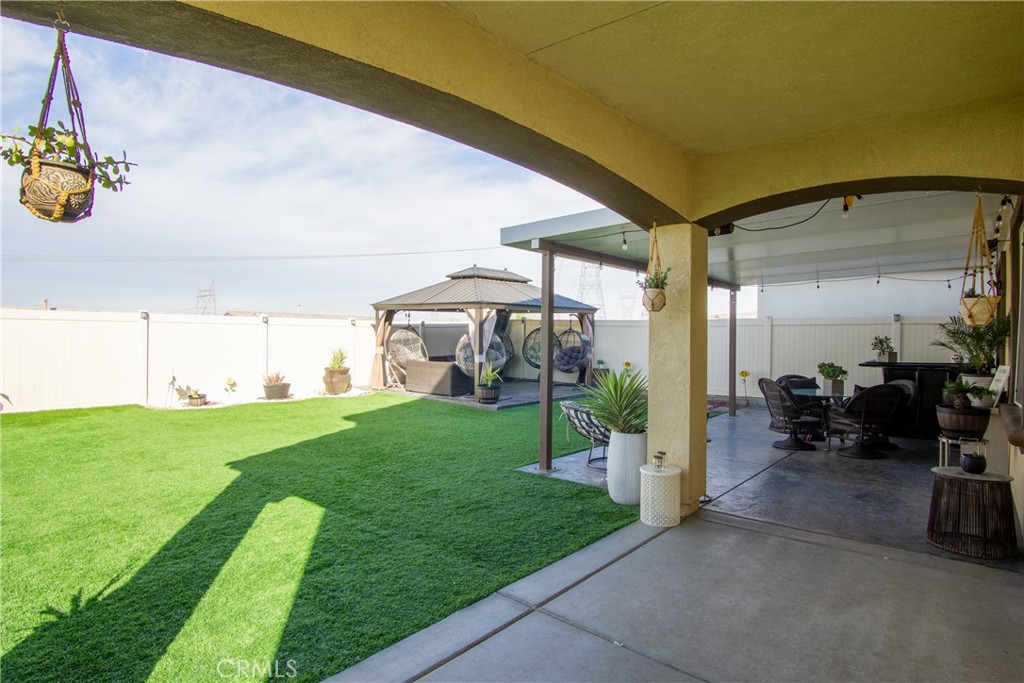 16846 Desert Star Property Photo 40
