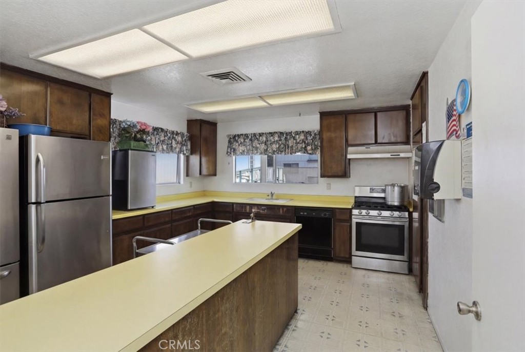 4266 Walnut Property Photo 15