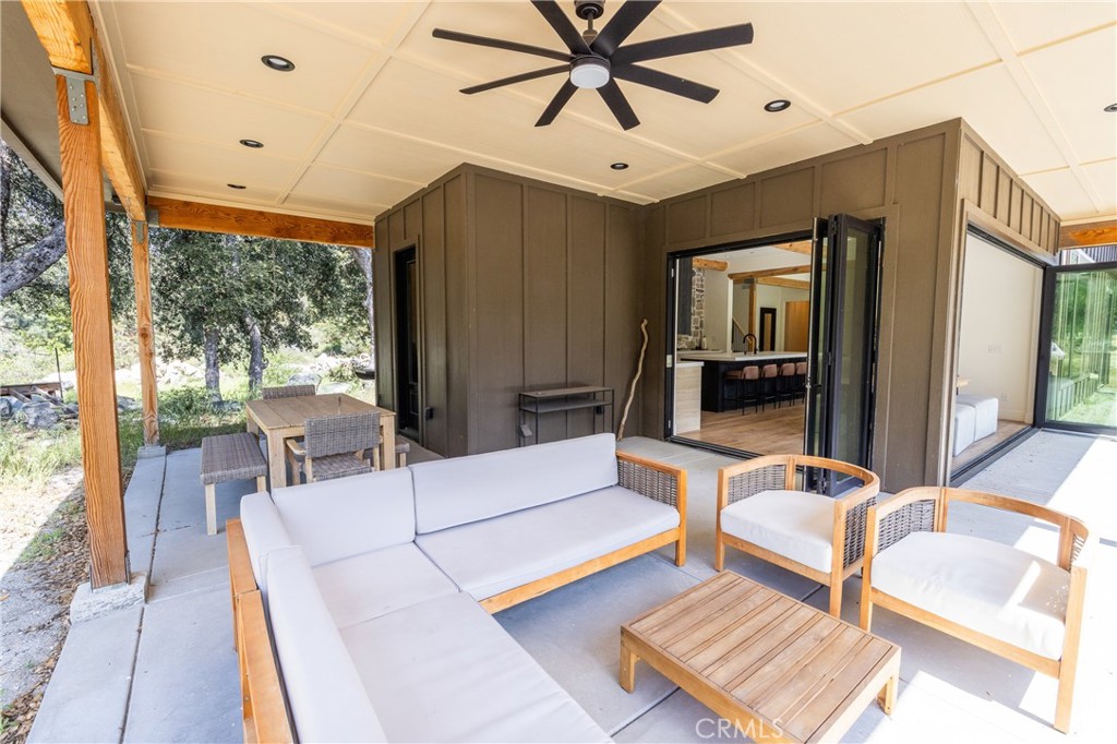 38948 7 Oaks Property Photo 17
