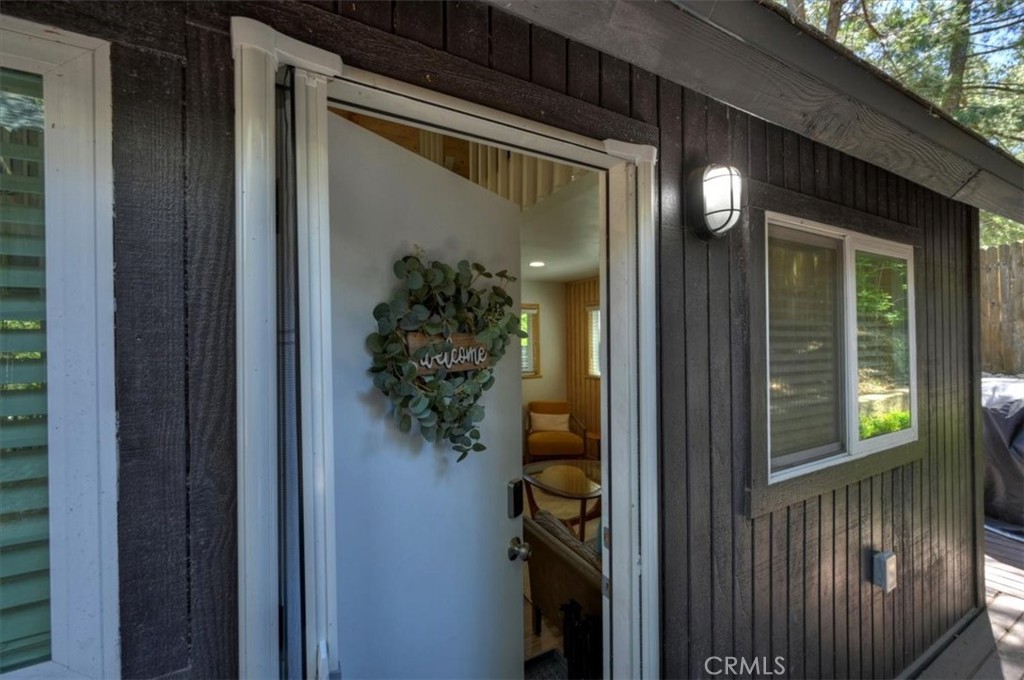 669 Knoll Property Photo 3