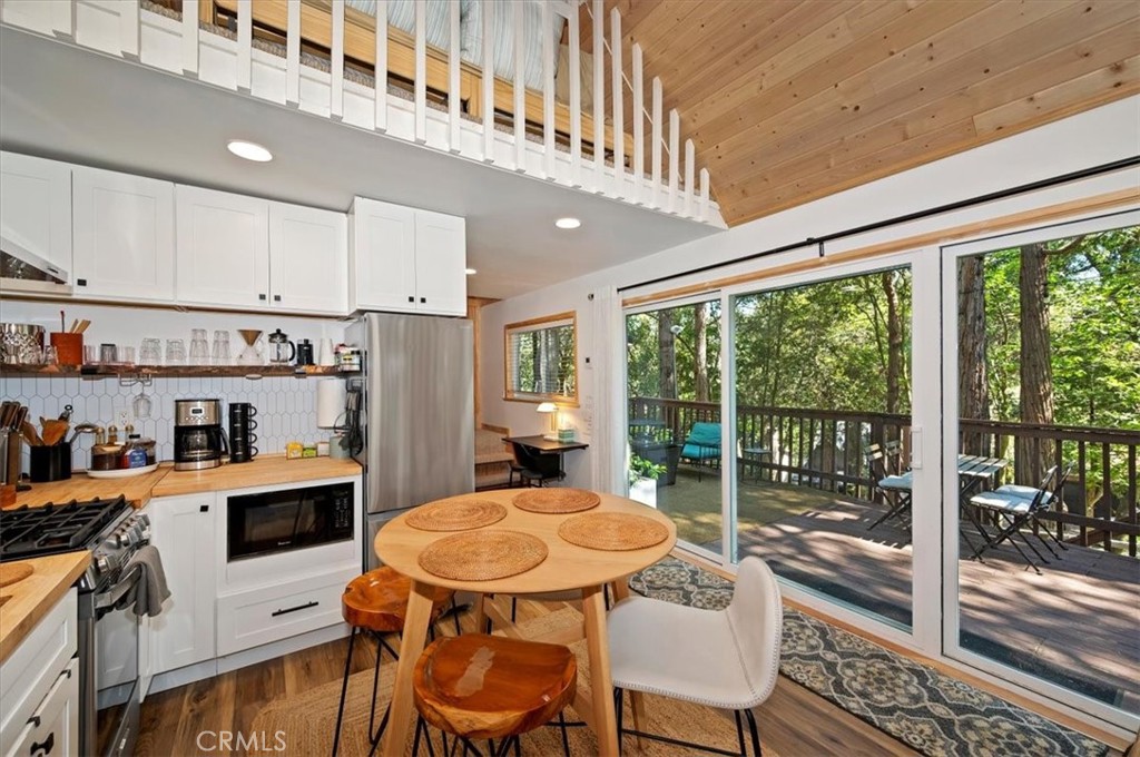 669 Knoll Property Photo 11