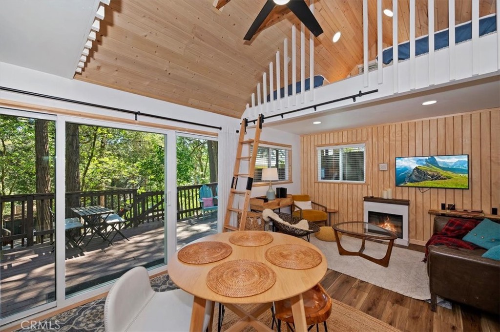 669 Knoll Property Photo 15