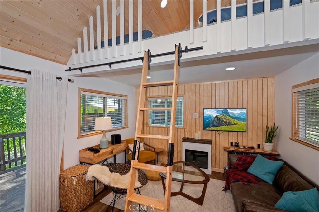 669 Knoll Property Photo 22