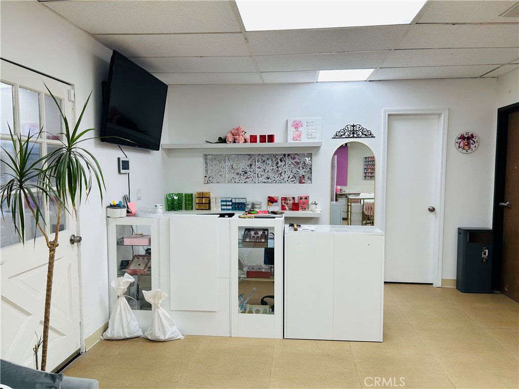 Highland Avenue Property Photo 8