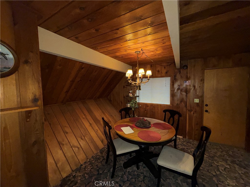 679 Pinnacle Property Photo 7