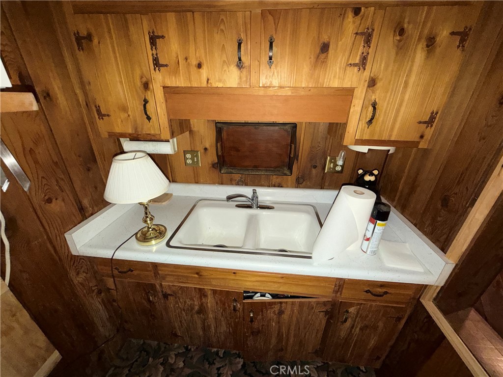 679 Pinnacle Property Photo 9