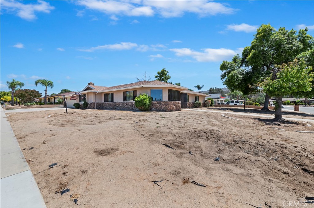 27266 Pacifica Court Property Photo 5