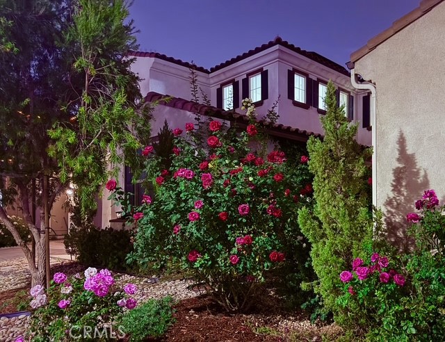 4665 S Flagstone Avenue Property Photo 2