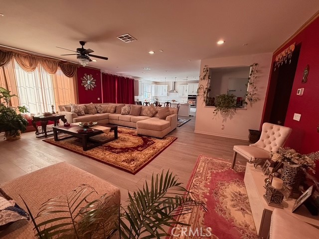 4665 S Flagstone Avenue Property Photo 4