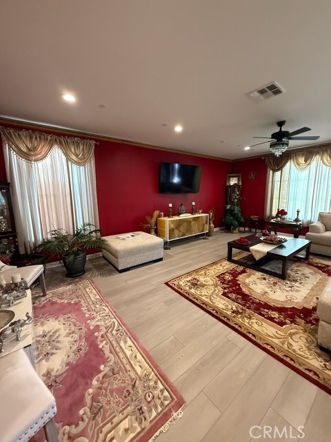 4665 S Flagstone Avenue Property Photo 5