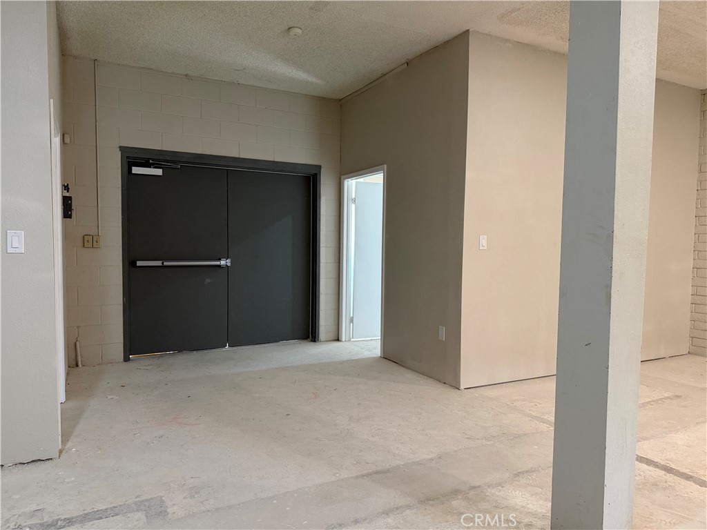 4943 La Sierra Avenue Property Photo 28