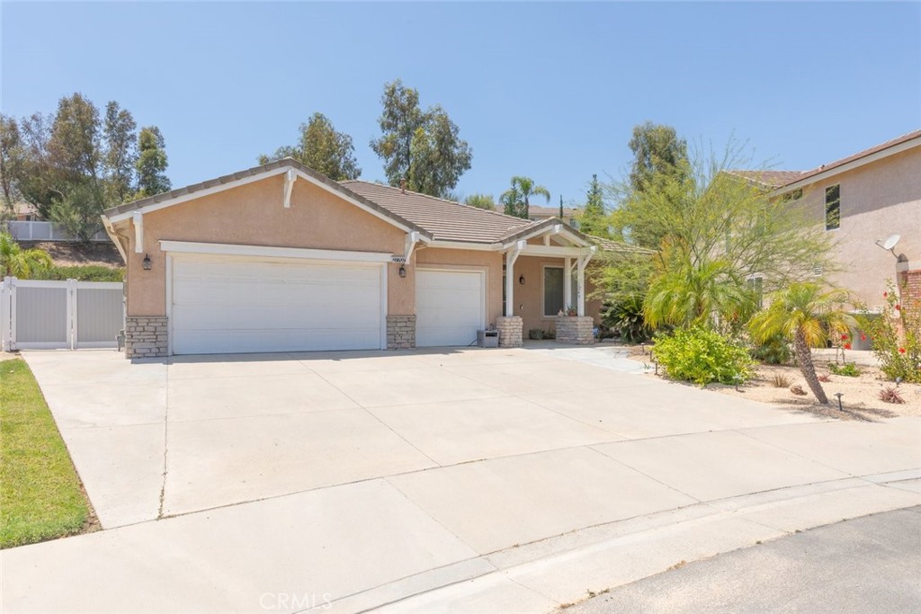 27707 Blue Mesa Property Photo 6