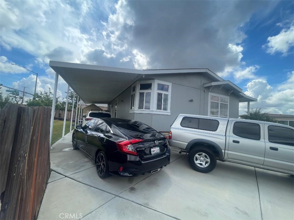 17333 Valley 71e Property Photo 5