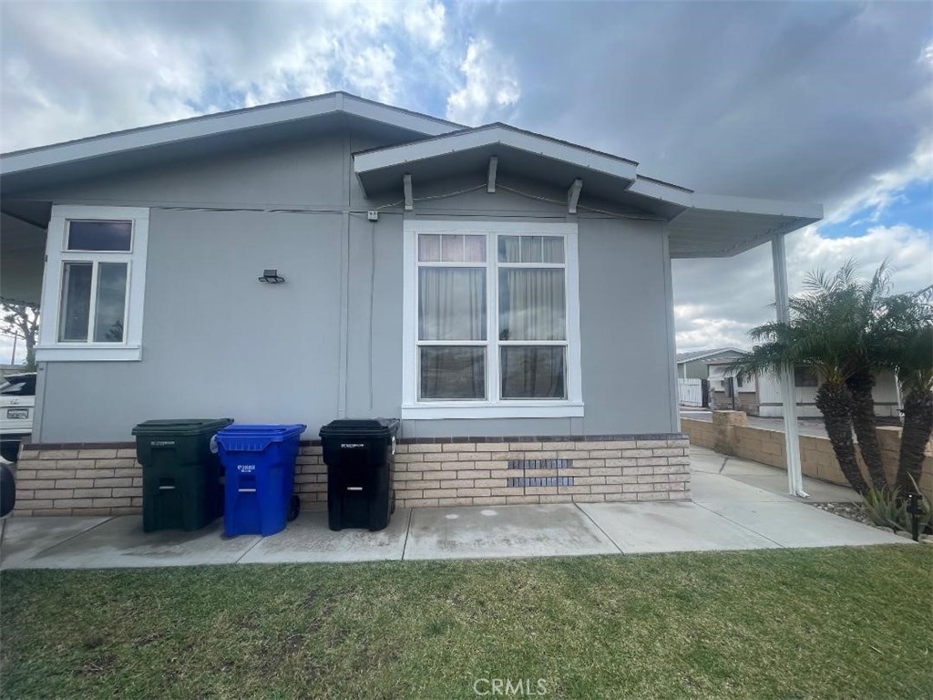 17333 Valley 71e Property Photo 6