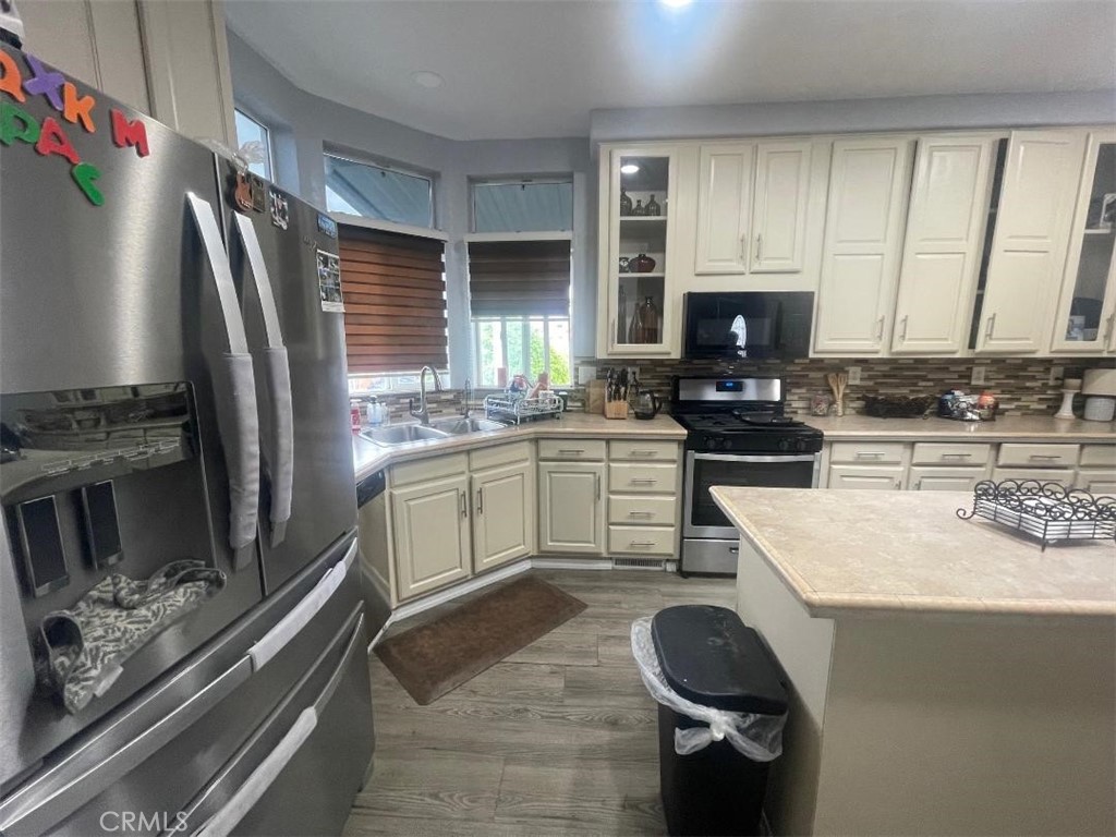 17333 Valley 71e Property Photo 12