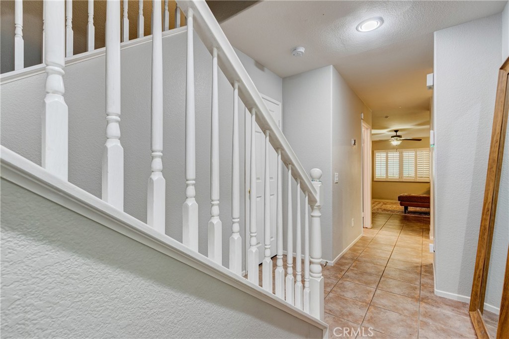 25866 Iris C Property Photo 8