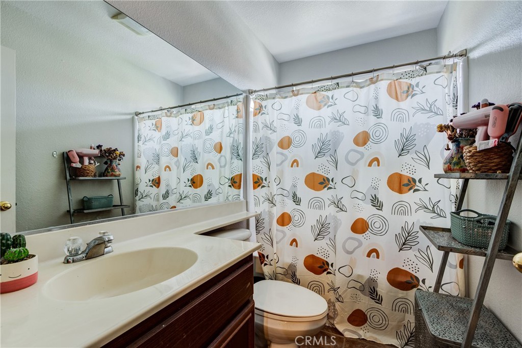 25866 Iris C Property Photo 14