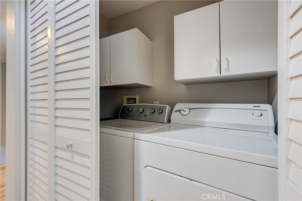 25866 Iris C Property Photo 16