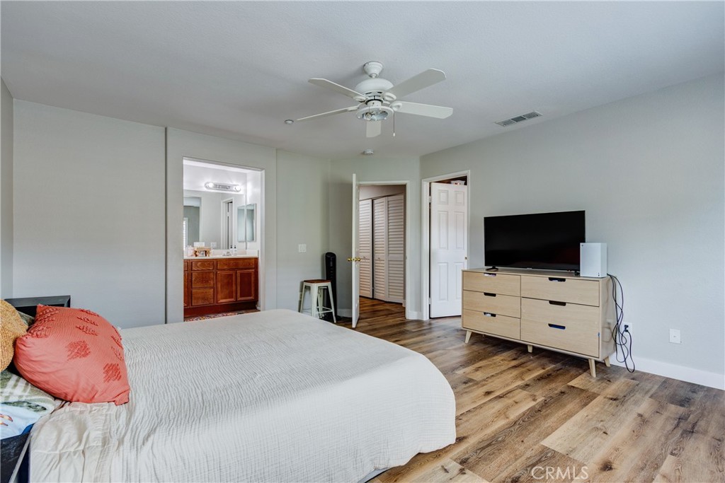 25866 Iris C Property Photo 18