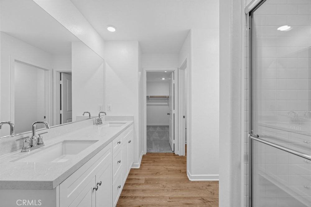9568 Glenmore Forest Drive Property Photo 4
