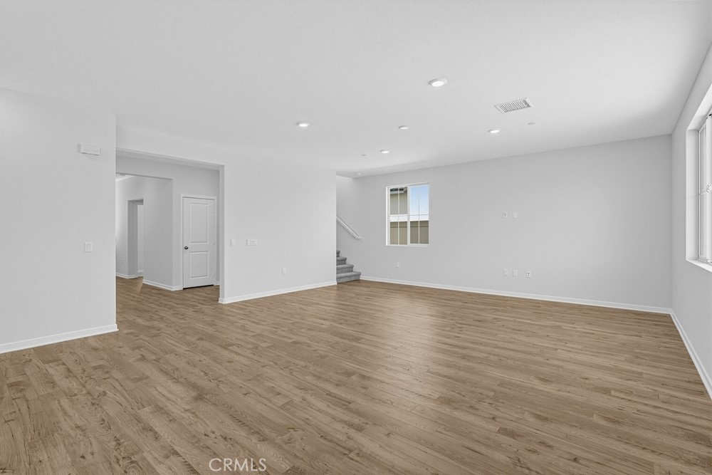 9568 Glenmore Forest Drive Property Photo 7