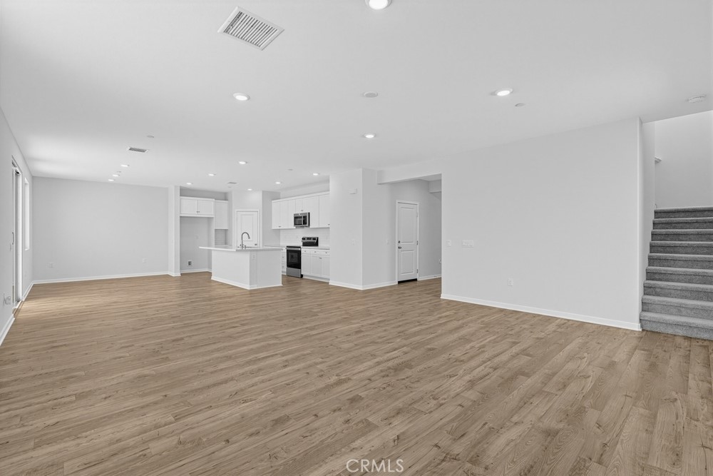 9568 Glenmore Forest Drive Property Photo 9