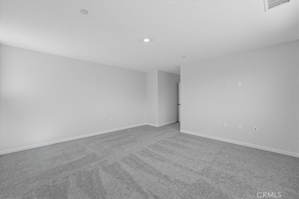 9568 Glenmore Forest Drive Property Photo 14