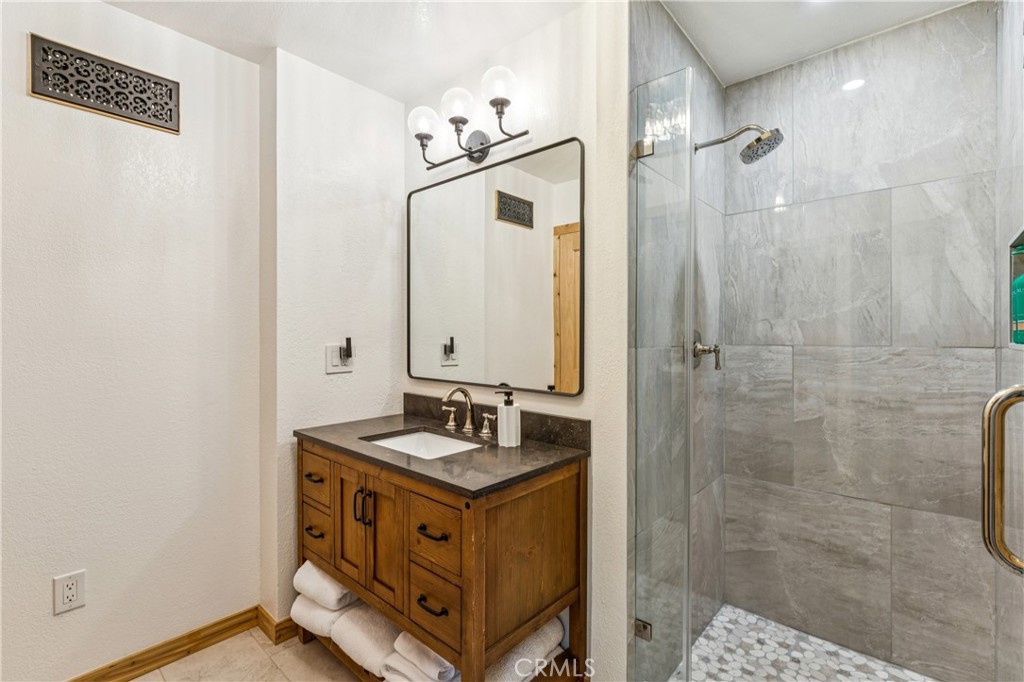590 Arrowhead Villa Property Photo 25