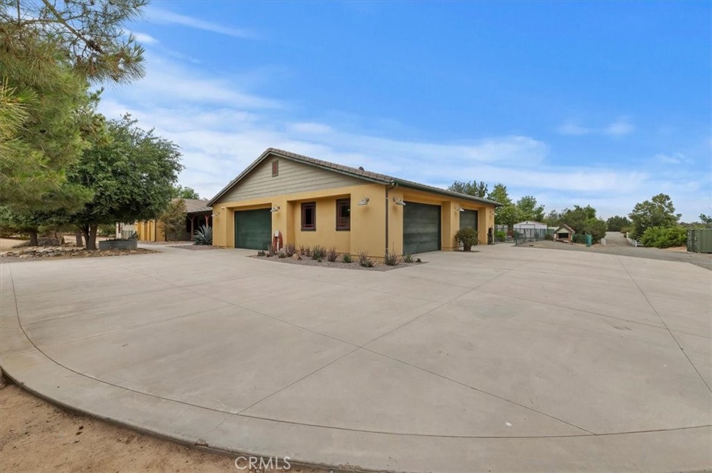 16420 Rocky Glen Road Property Photo 6
