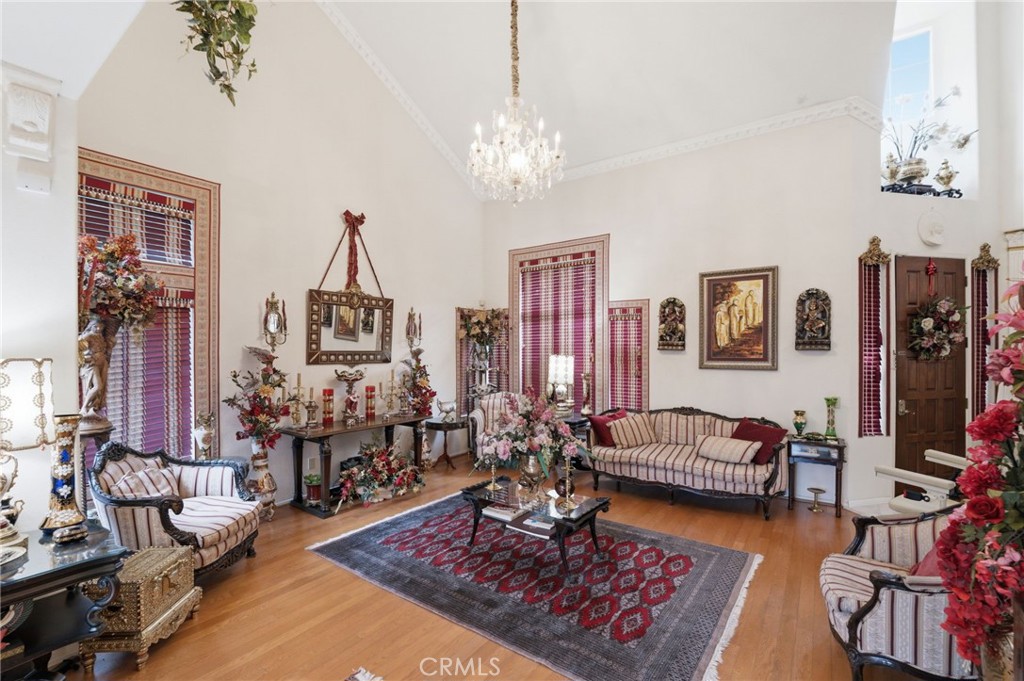 933 La Salle Circle Property Photo 14