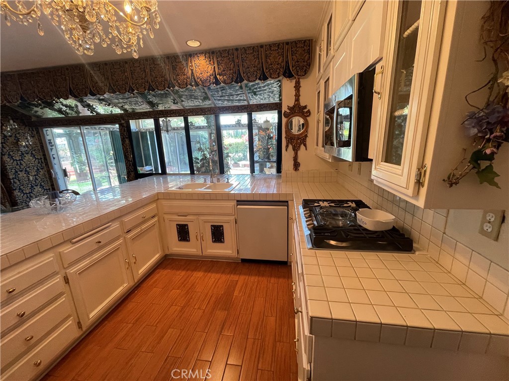 933 La Salle Circle Property Photo 20