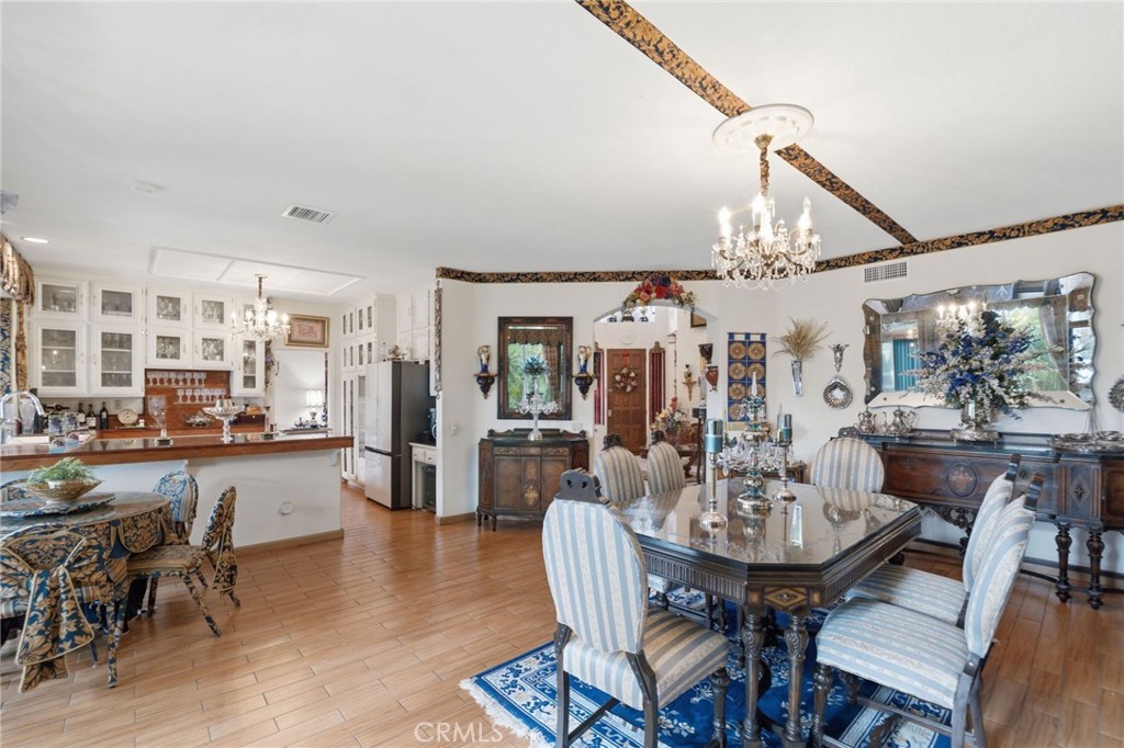 933 La Salle Circle Property Photo 27