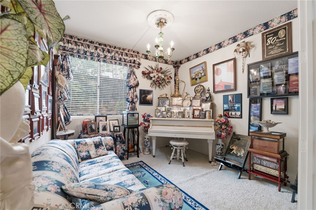 933 La Salle Circle Property Photo 32