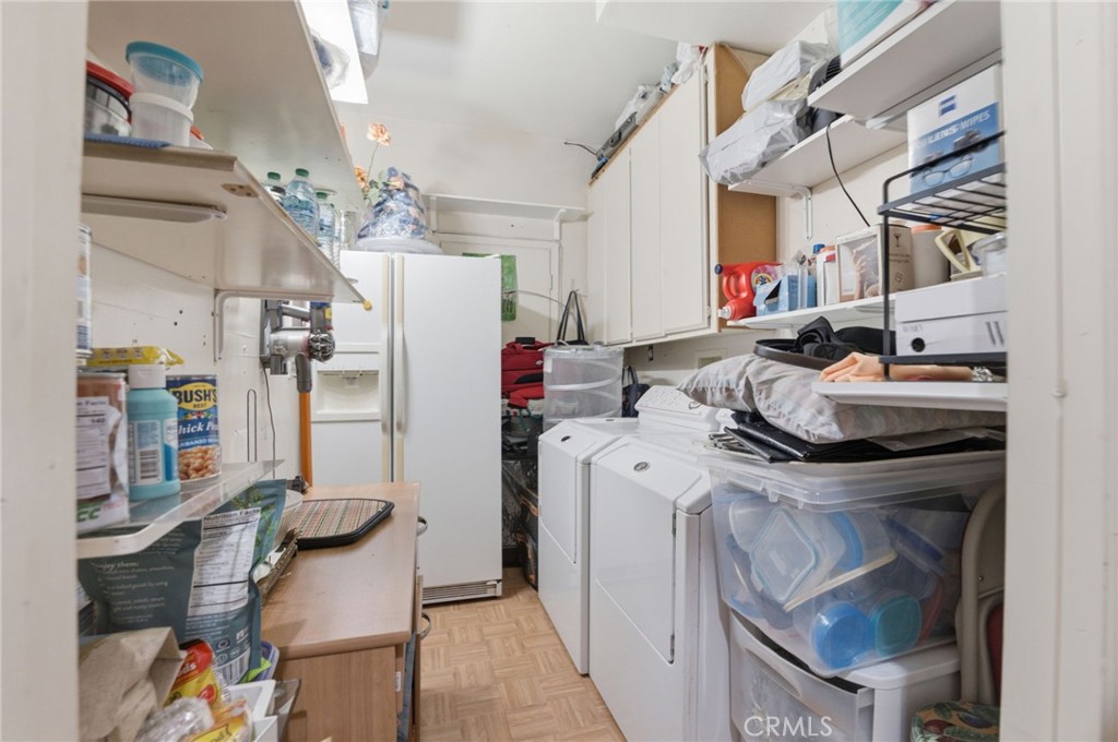 933 La Salle Circle Property Photo 37