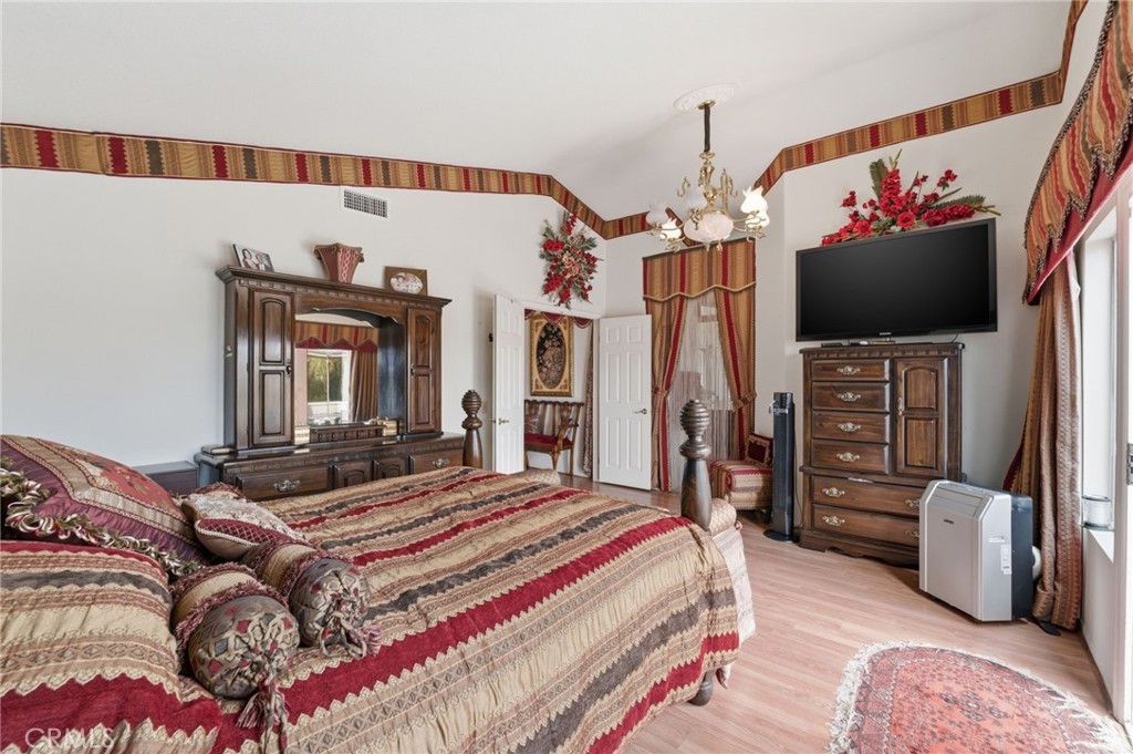 933 La Salle Circle Property Photo 39
