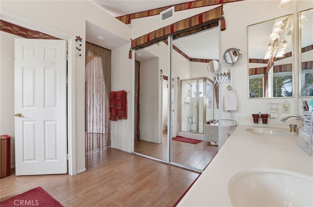 933 La Salle Circle Property Photo 40