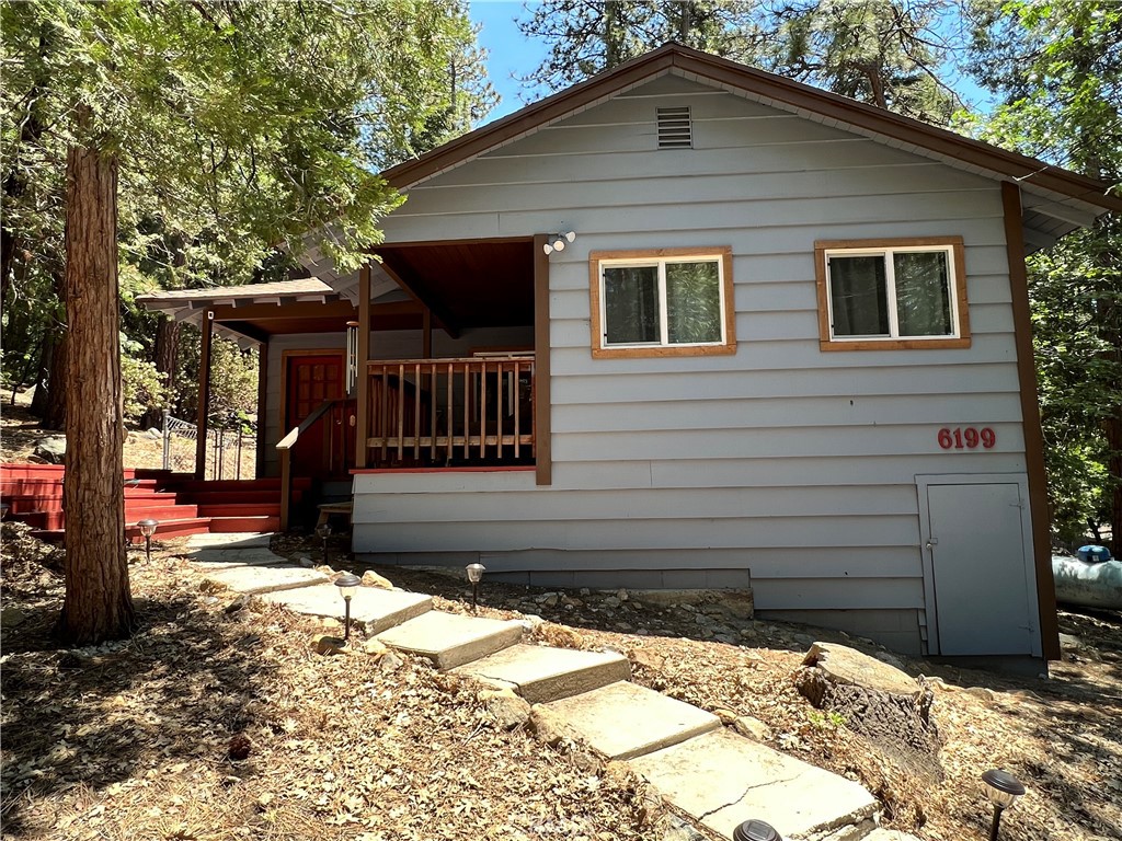 6199 Cedar Property Photo 1