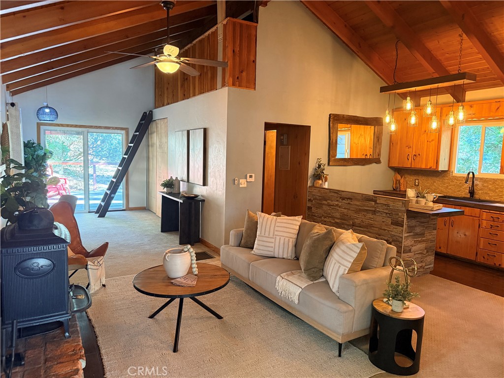 6199 Cedar Property Photo 4