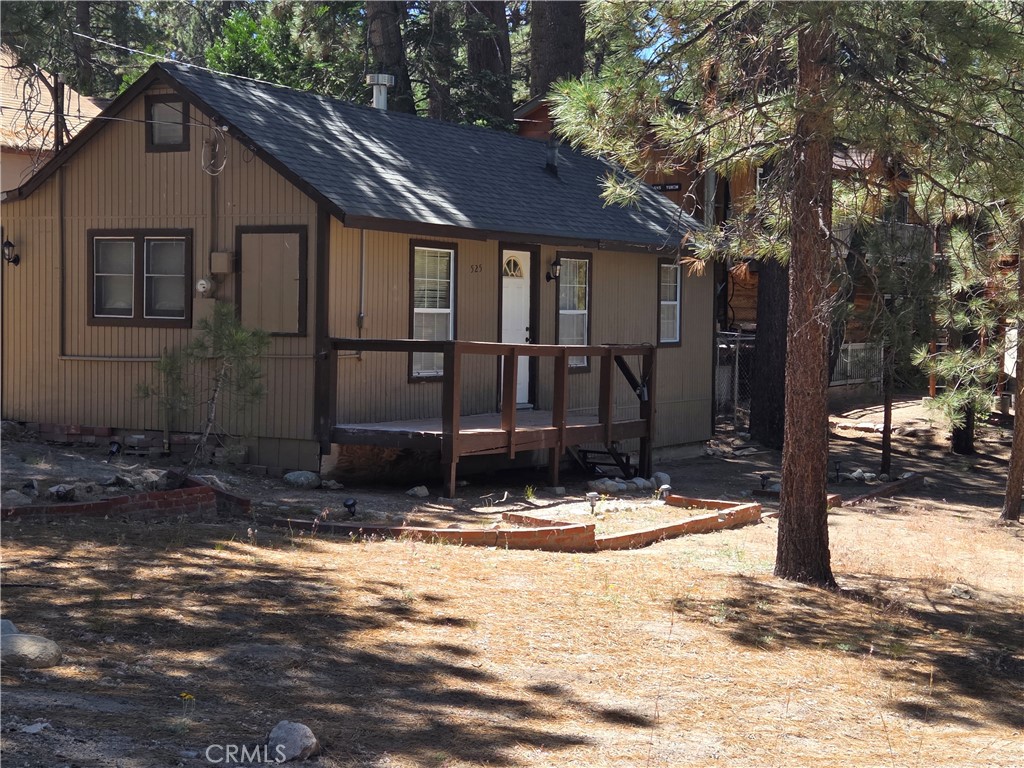 525 Yukon Property Photo 2