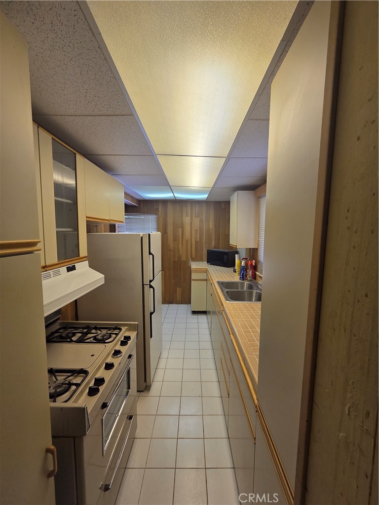 525 Yukon Property Photo 11