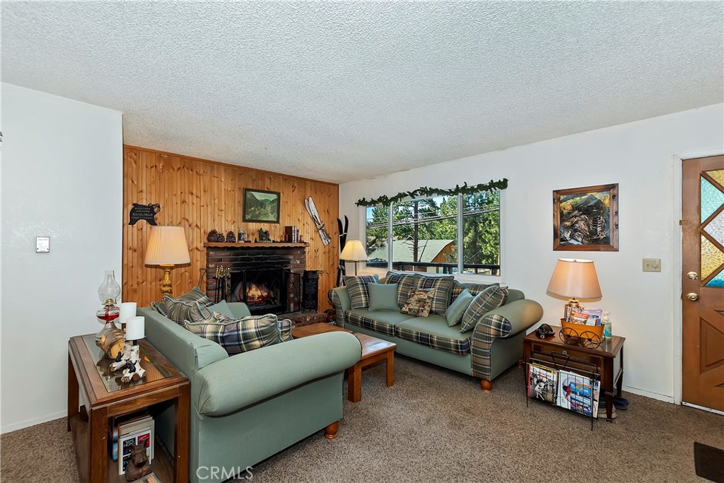 432 E Big Bear Boulevard Property Photo 3