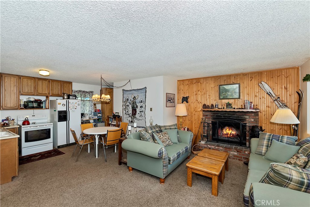 432 E Big Bear Boulevard Property Photo 4