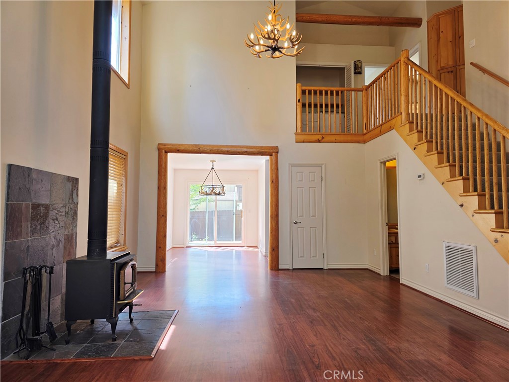 358 Maple Drive Property Photo 3