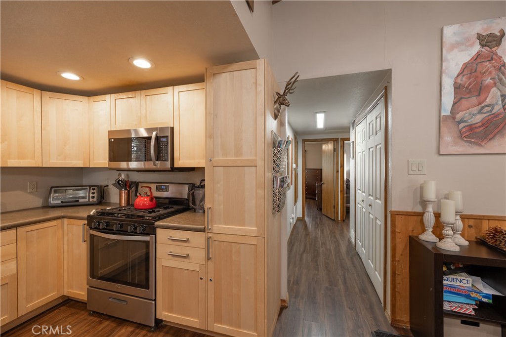 42401 Avalon Road Property Photo 9