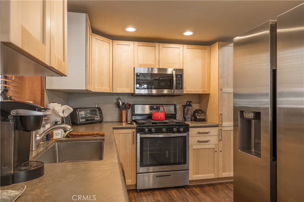 42401 Avalon Road Property Photo 10